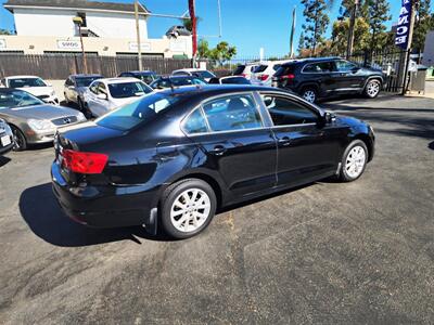 2012 Volkswagen Jetta SE PZEV   - Photo 7 - San Diego, CA 92120