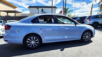 2017 Volkswagen Jetta 1.4T S   - Photo 14 - San Diego, CA 92120