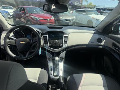 2014 Chevrolet Cruze LS Auto - Photo 11 - San Diego, CA 92120