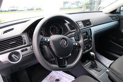 2016 Volkswagen Passat 1.8T S   - Photo 5 - San Diego, CA 92120