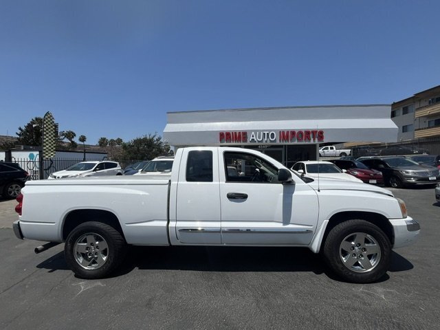 2005 Dodge Dakota Laramie Club Cab RWD