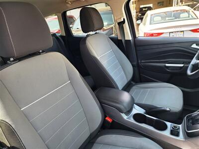 2014 Ford Escape SE   - Photo 20 - San Diego, CA 92120