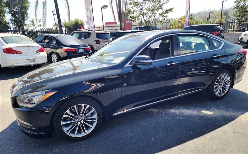 2016 Hyundai Genesis 3.8 photo 16