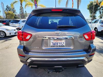 2017 Nissan Pathfinder S   - Photo 3 - San Diego, CA 92120