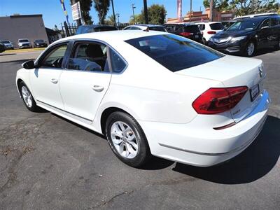 2016 Volkswagen Passat 1.8T S PZEV   - Photo 12 - San Diego, CA 92120