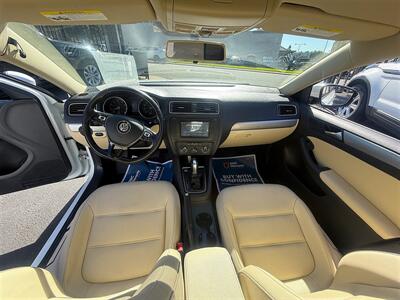 2017 Volkswagen Jetta 1.4T SE   - Photo 9 - San Diego, CA 92120