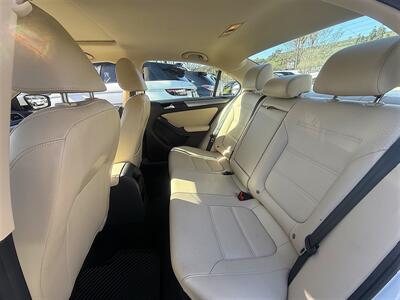 2017 Volkswagen Jetta 1.4T SE   - Photo 13 - San Diego, CA 92120