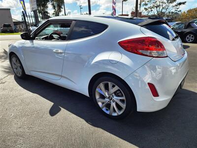 2016 Hyundai VELOSTER   - Photo 15 - San Diego, CA 92120