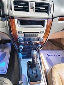 2010 Ford Fusion SEL   - Photo 15 - San Diego, CA 92120