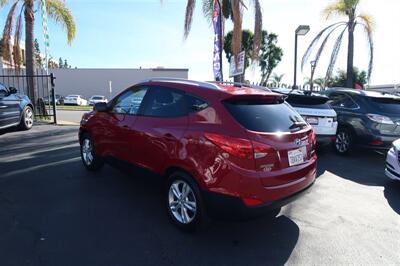 2011 Hyundai TUCSON GLS - Photo 13 - San Diego, CA 92120