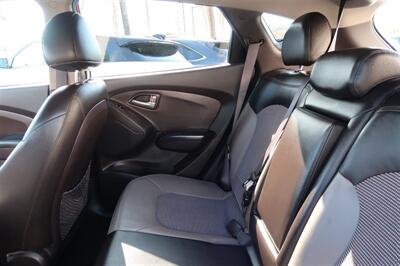 2011 Hyundai TUCSON GLS - Photo 12 - San Diego, CA 92120