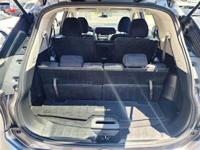 2016 Nissan Rogue S   - Photo 8 - San Diego, CA 92120
