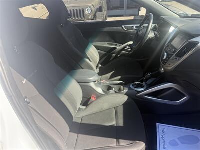 2017 Hyundai VELOSTER Value Edition - Photo 8 - San Diego, CA 92120