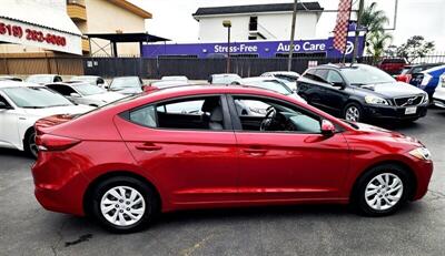 2017 Hyundai ELANTRA SE   - Photo 12 - San Diego, CA 92120
