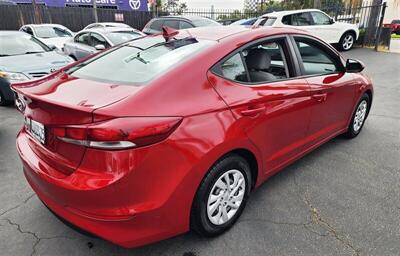 2017 Hyundai ELANTRA SE   - Photo 8 - San Diego, CA 92120