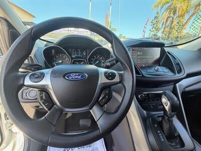 2014 Ford Escape SE - Photo 15 - San Diego, CA 92120