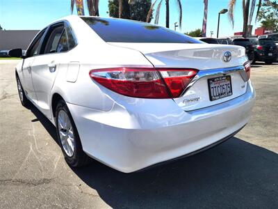 2016 Toyota Camry LE   - Photo 2 - San Diego, CA 92120