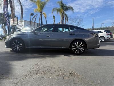 2019 Nissan Altima 2.5 SR   - Photo 4 - San Diego, CA 92120
