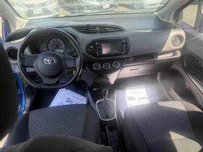 2015 Toyota Yaris 5-Door L   - Photo 8 - San Diego, CA 92120