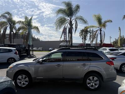 2010 Subaru Outback 2.5i Premium - Photo 5 - San Diego, CA 92120
