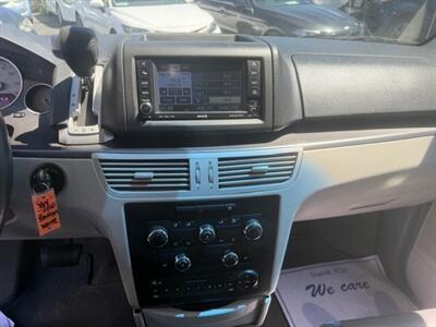 2010 Volkswagen Routan SE - Photo 16 - San Diego, CA 92120