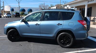 2009 Toyota RAV4   - Photo 10 - Lakeland, FL 33801