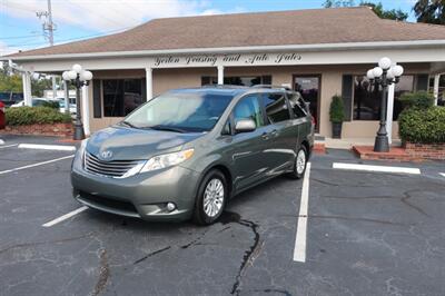 2013 Toyota Sienna XLE 8-Passenger - Photo 1 - Lakeland, FL 33801