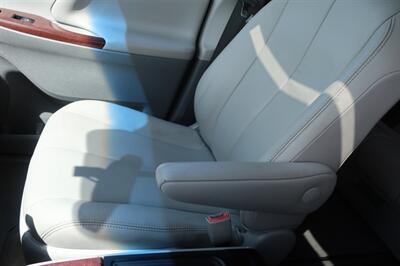 2013 Toyota Sienna XLE 8-Passenger - Photo 26 - Lakeland, FL 33801