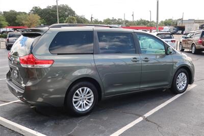 2013 Toyota Sienna XLE 8-Passenger - Photo 6 - Lakeland, FL 33801