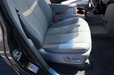 2013 Toyota Sienna XLE 8-Passenger - Photo 33 - Lakeland, FL 33801