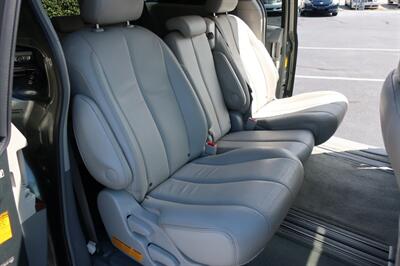 2013 Toyota Sienna XLE 8-Passenger - Photo 35 - Lakeland, FL 33801