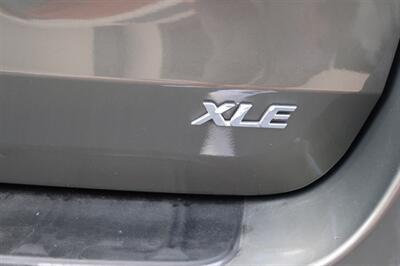 2013 Toyota Sienna XLE 8-Passenger - Photo 8 - Lakeland, FL 33801