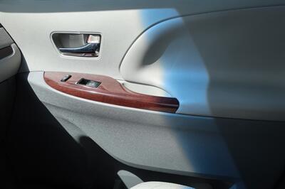 2013 Toyota Sienna XLE 8-Passenger - Photo 27 - Lakeland, FL 33801