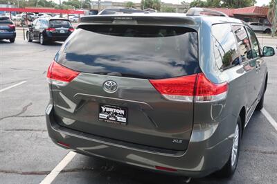2013 Toyota Sienna XLE 8-Passenger - Photo 7 - Lakeland, FL 33801