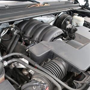 2015 Chevrolet Tahoe LTZ   - Photo 38 - Lakeland, FL 33801