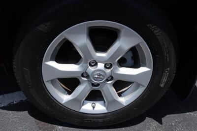 2010 Toyota RAV4 Limited   - Photo 32 - Lakeland, FL 33801