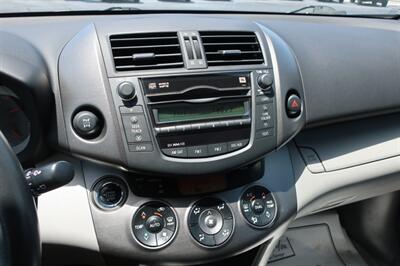 2010 Toyota RAV4 Limited   - Photo 19 - Lakeland, FL 33801