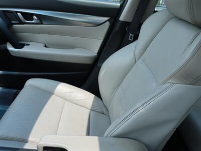 2010 Acura TL SH-AWD w/Tech - Photo 31 - Lakeland, FL 33801