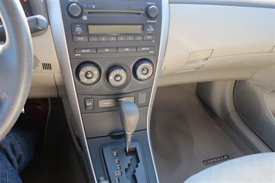 2009 Toyota Corolla LE   - Photo 20 - Lakeland, FL 33801