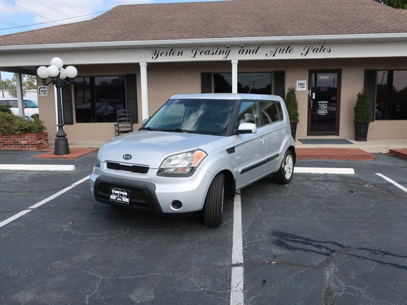 2011 Kia Soul Base