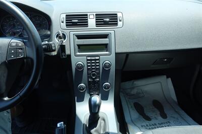 2011 Volvo C30 T5   - Photo 8 - Lakeland, FL 33801