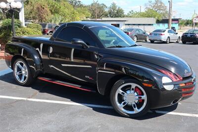 2004 Chevrolet SSR LS   - Photo 4 - Lakeland, FL 33801