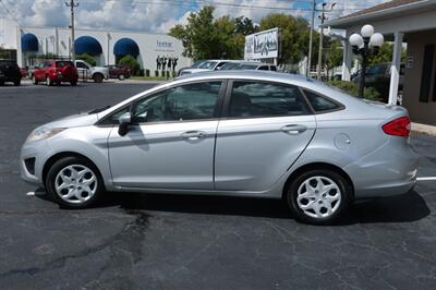 2012 Ford Fiesta SE   - Photo 10 - Lakeland, FL 33801