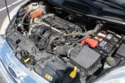 2012 Ford Fiesta SE   - Photo 35 - Lakeland, FL 33801