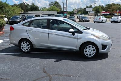 2012 Ford Fiesta SE   - Photo 4 - Lakeland, FL 33801