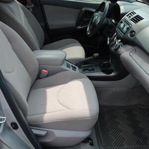 2012 Toyota RAV4 - Photo 24 - Lakeland, FL 33801