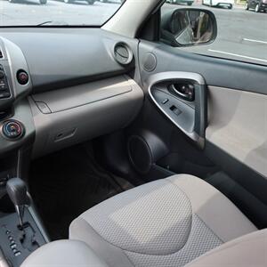 2012 Toyota RAV4 - Photo 16 - Lakeland, FL 33801