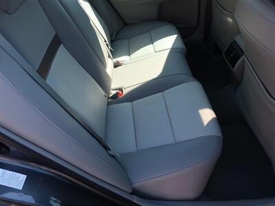 2012 Toyota Camry XLE   - Photo 29 - Lakeland, FL 33801