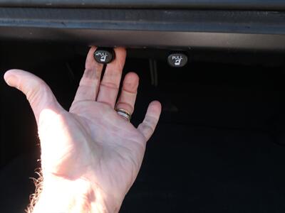 2012 Toyota Camry XLE   - Photo 32 - Lakeland, FL 33801