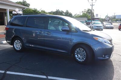 2015 Toyota Sienna XLE Premium 8-Passen   - Photo 4 - Lakeland, FL 33801